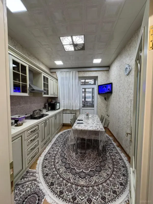 Satılır 3 otaqlı mənzil 101 m²