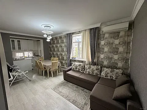 Satılır 2 otaqlı mənzil 45 m² — Bakı, Memar Əcəmi yanı 2 otaq 45.00 m²