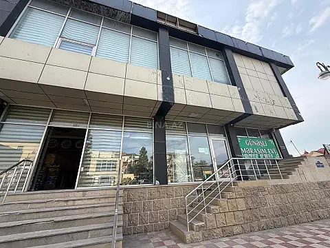 Kirayə verilir obyekt 950 m² — Bakı, Yeni Günəşli 950.00 m²