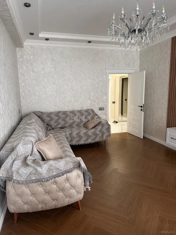 Kirayə verilir 2 otaqlı mənzil 70 m²
