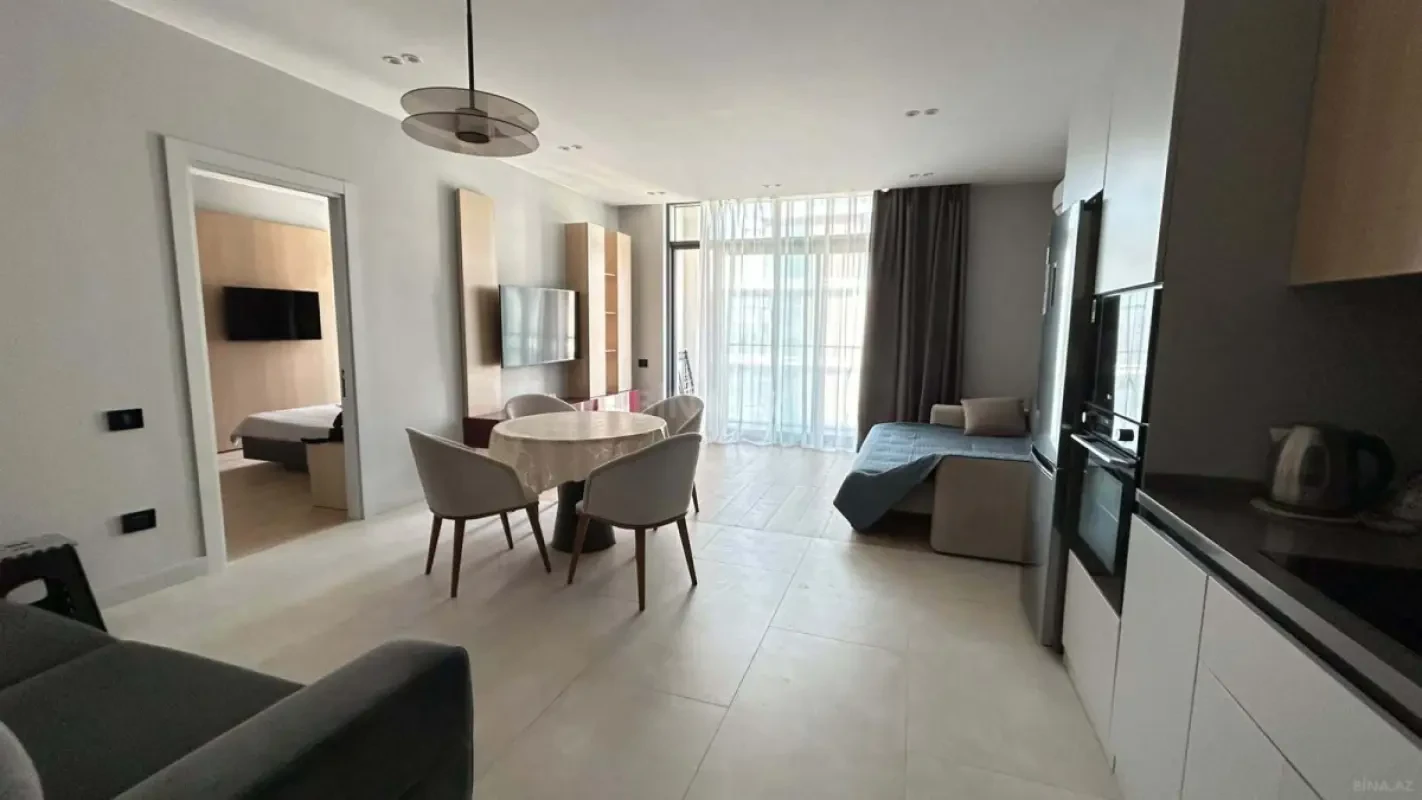 Kirayə verilir 2 otaqlı mənzil 86 m²