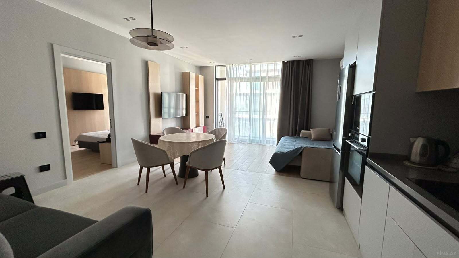 Kirayə verilir 2 otaqlı mənzil 86 m²