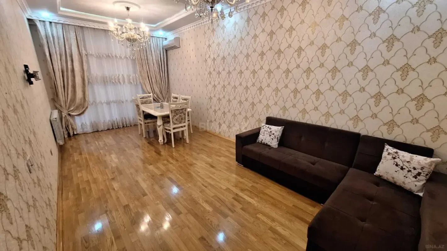 Kirayə verilir 2 otaqlı mənzil 107 m²