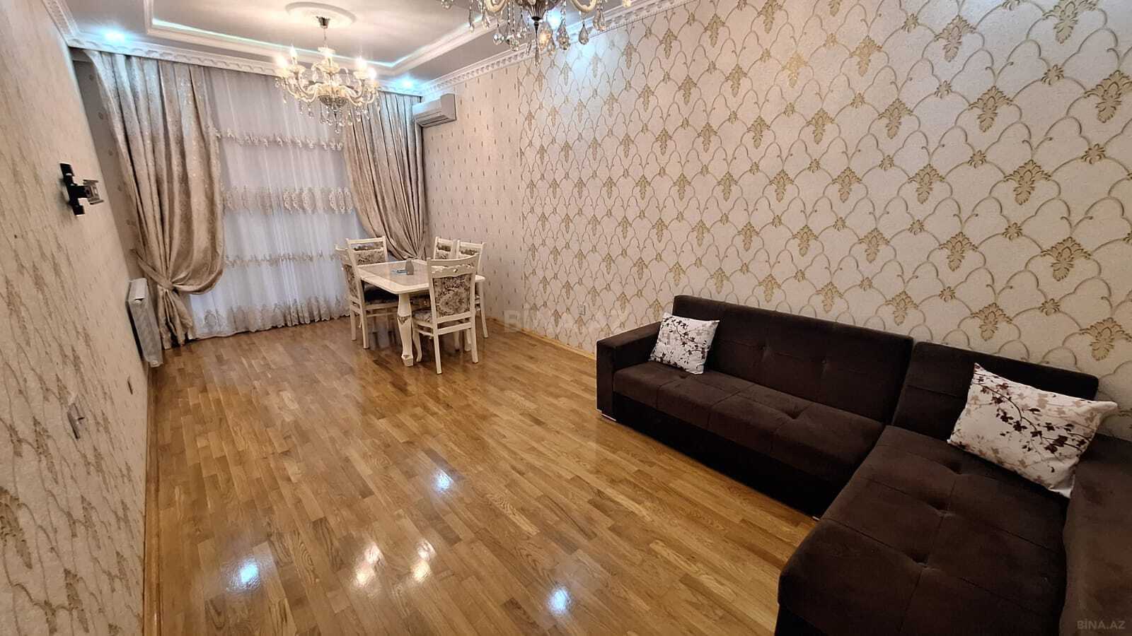 Kirayə verilir 2 otaqlı mənzil 107 m²