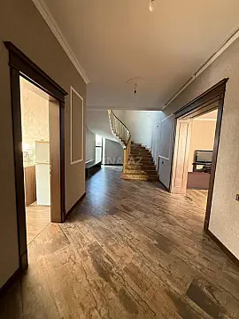 Satılır 5 otaqlı həyət evi 200 m² — Bakı, Novxanı 5 otaq 200.00 m²
