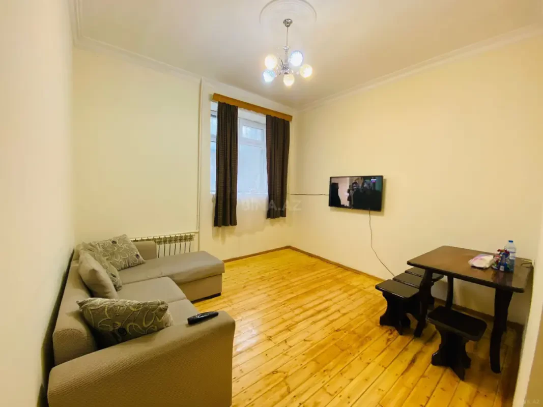 Kirayə verilir 2 otaqlı mənzil 40 m²