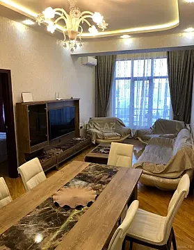 Kirayə verilir 2 otaqlı mənzil 70 m² — Bakı, Xətai 2 otaq 70.00 m²