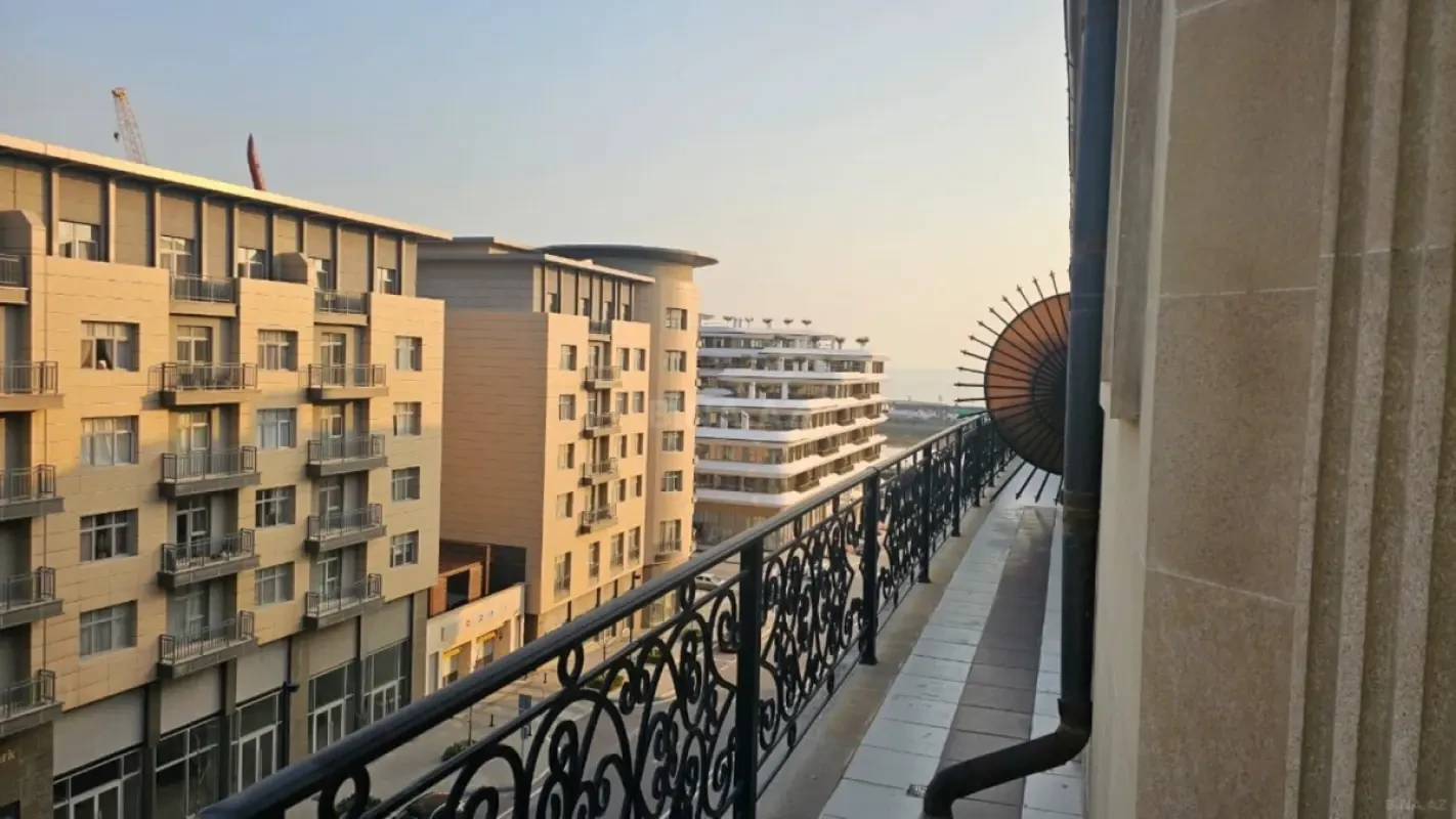 Kirayə verilir 3 otaqlı mənzil 150 m²