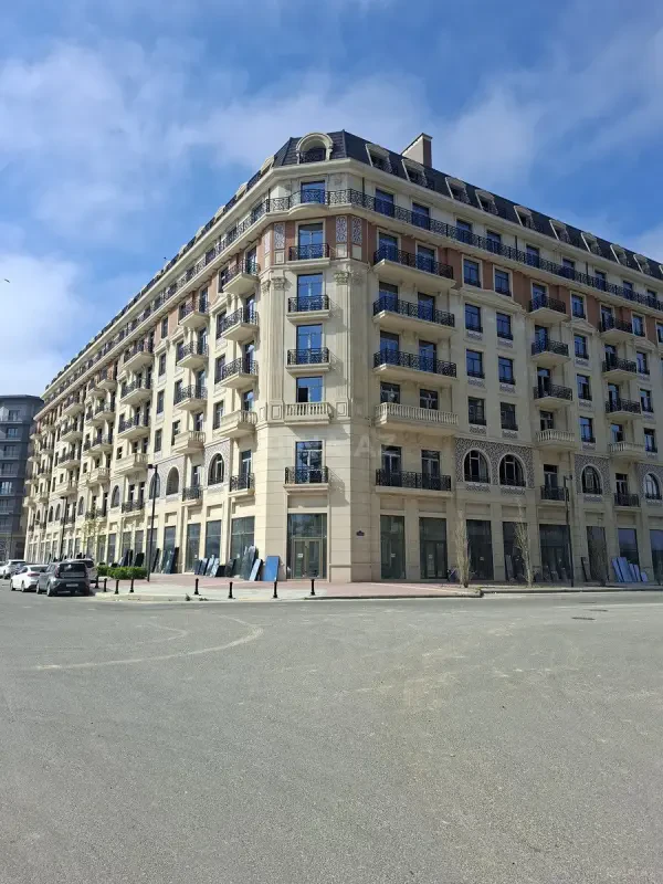 Satılır obyekt 125 m²