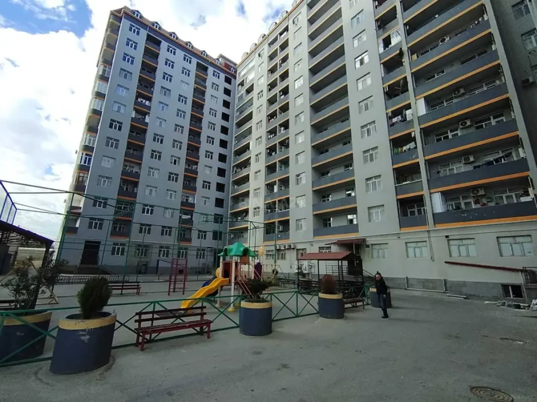 Satılır 2 otaqlı mənzil 58 m²