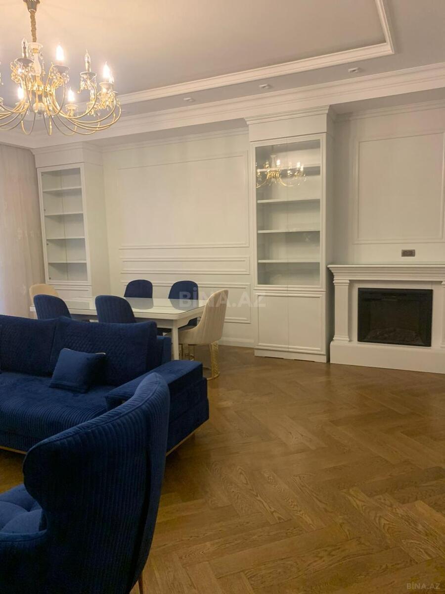 Kirayə verilir 3 otaqlı mənzil 180 m²