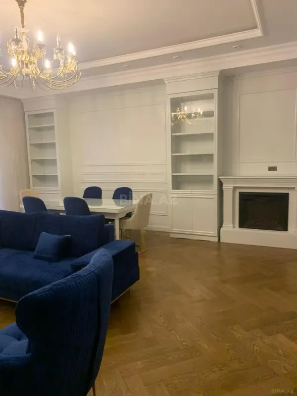 Kirayə verilir 3 otaqlı mənzil 180 m²