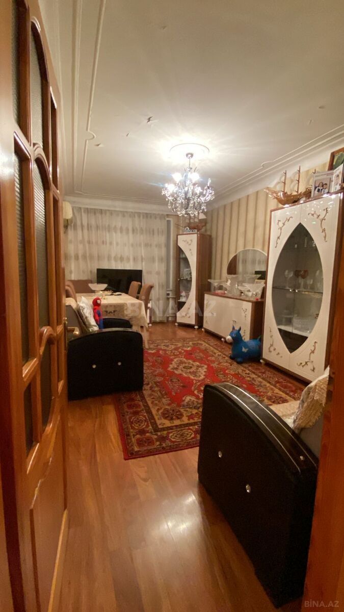 Satılır 2 otaqlı mənzil 62 m²