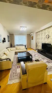 Kirayə verilir 3 otaqlı mənzil 130 m² — Bakı, Xətai 3 otaq 130.00 m²