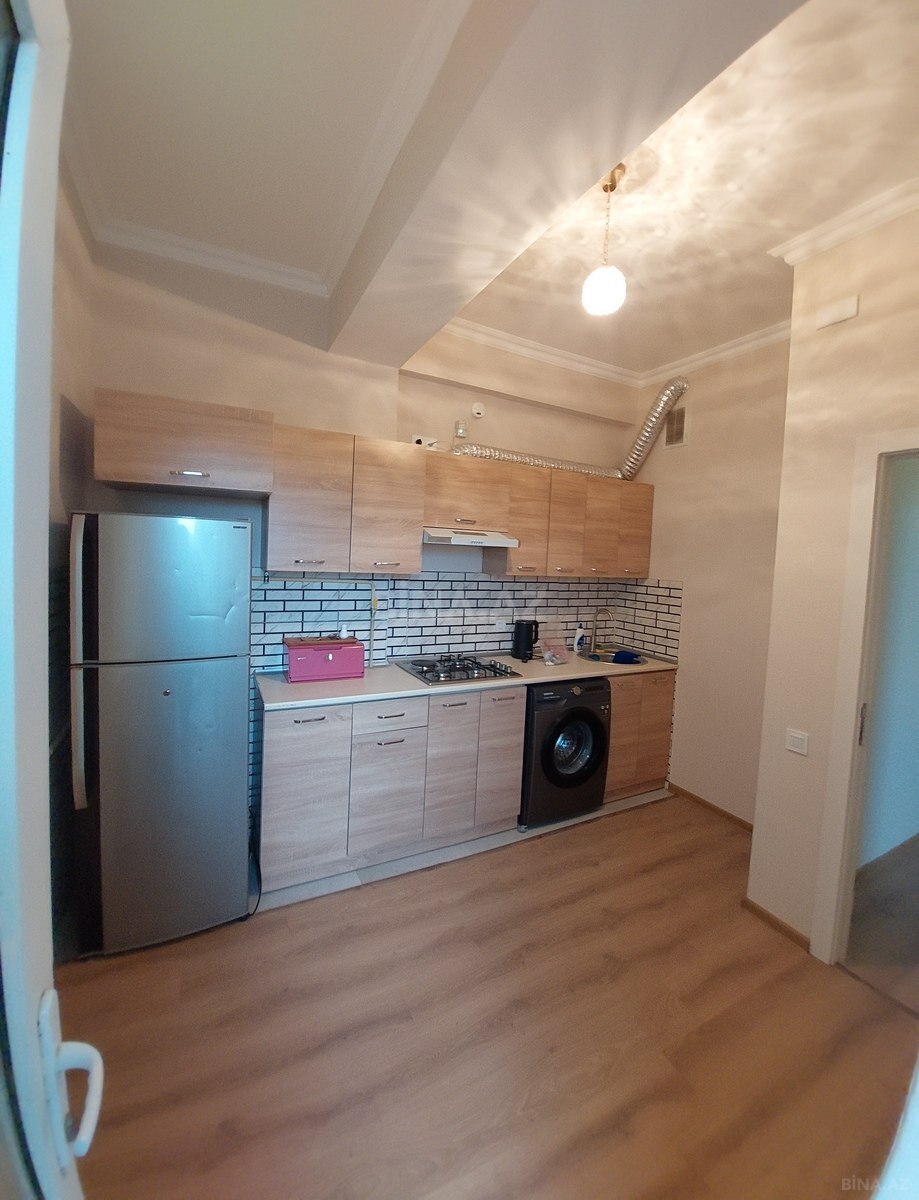 Kirayə verilir 2 otaqlı mənzil 60 m²