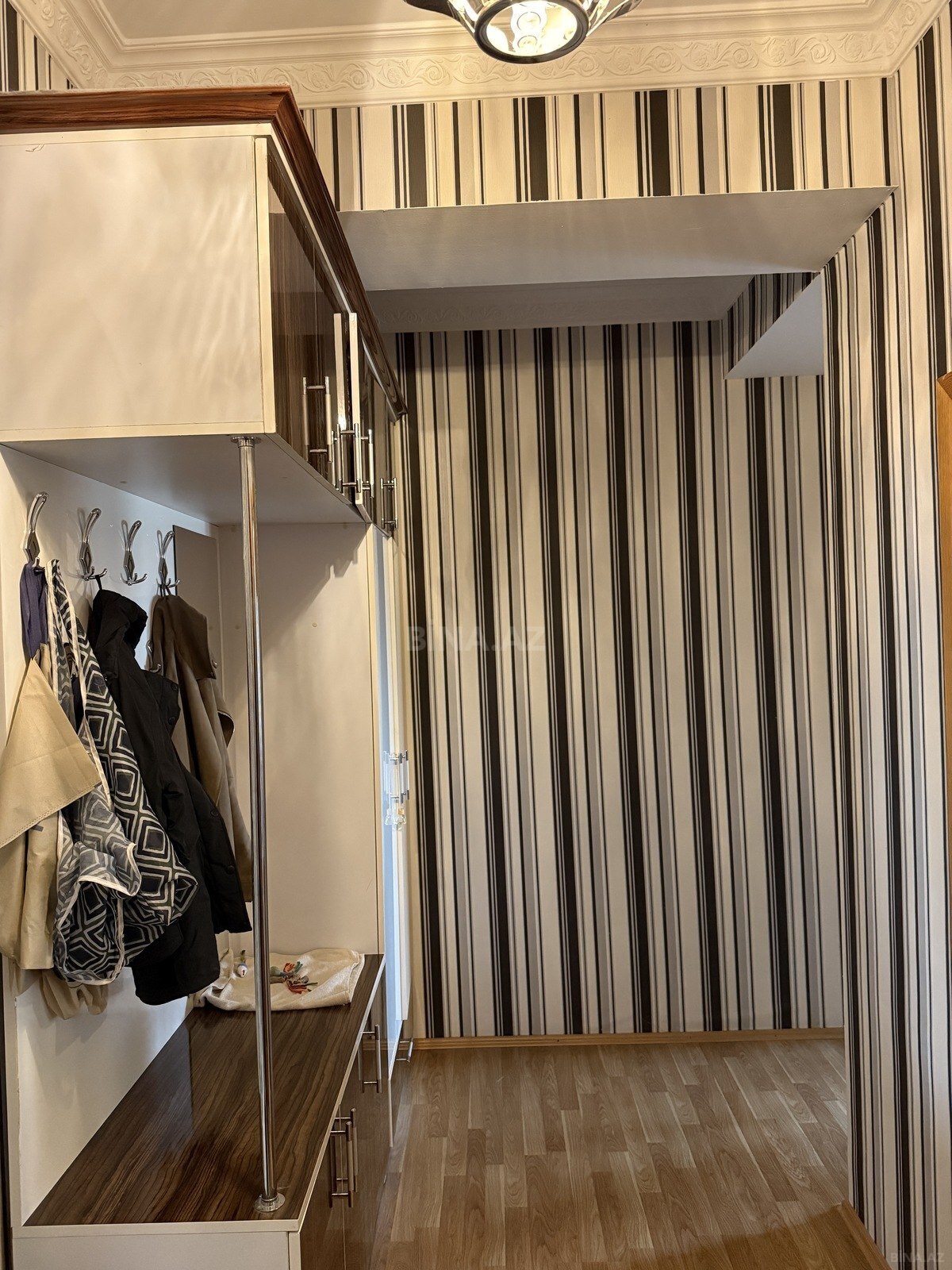 Kirayə verilir 2 otaqlı mənzil 90 m²
