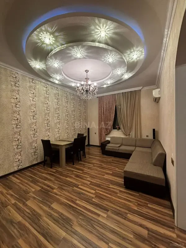 Kirayə verilir 3 otaqlı həyət evi 100 m²