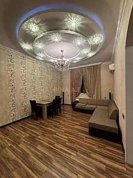 Kirayə verilir 3 otaqlı həyət evi 100 m² — Bakı, İnşaatçılar 3 otaq 100.00 m²