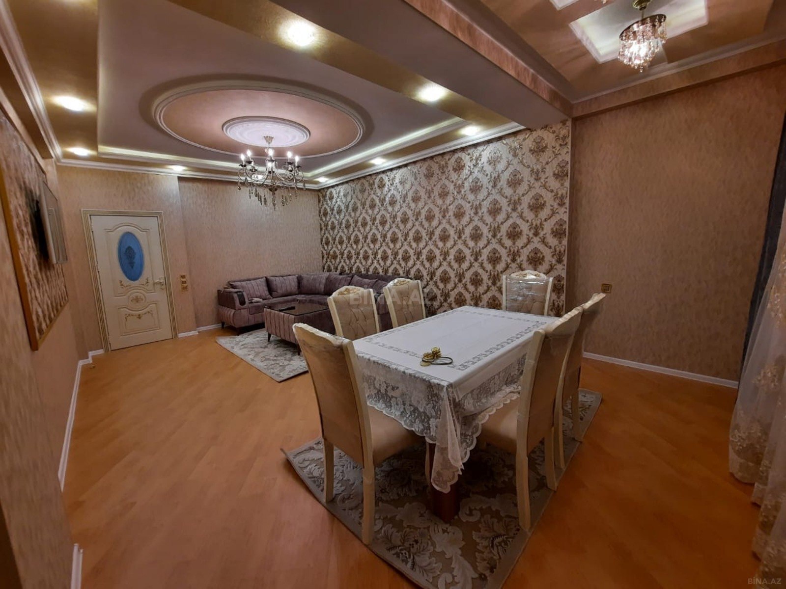 Kirayə verilir 2 otaqlı mənzil 70 m²