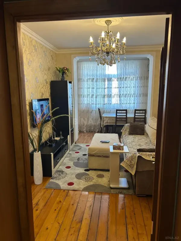Kirayə verilir 3 otaqlı mənzil 95 m²