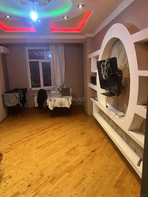 Kirayə verilir 3 otaqlı mənzil 120 m²