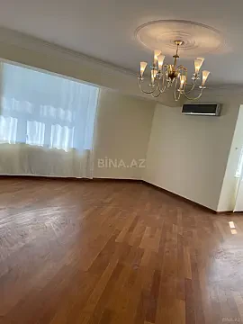 Satılır 4 otaqlı mənzil 180 m² — Bakı 4 otaq 180.00 m²