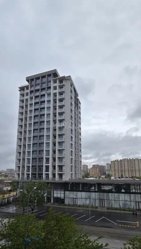 Satılır 2 otaqlı mənzil 104 m²