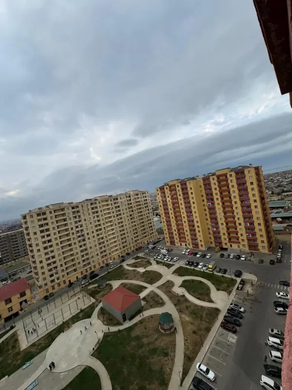 Kirayə verilir 2 otaqlı mənzil 60 m²