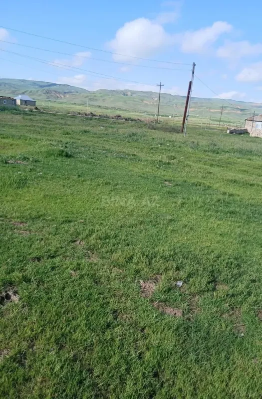Satılır torpaq sahəsi 12 m²