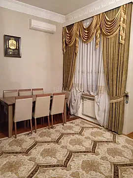 Satılır 5 otaqlı həyət evi 240 m² — Bakı, 9-cu mikrorayon 5 otaq 240.00 m²