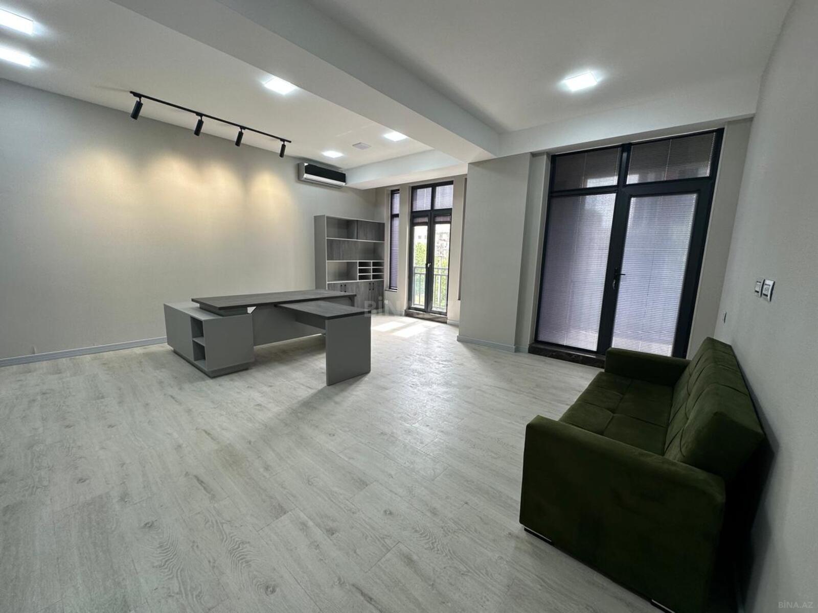 Kirayə verilir 4 otaqlı ofis 190 m²