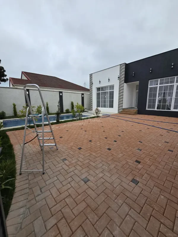 Satılır 4 otaqlı həyət evi 160 m²