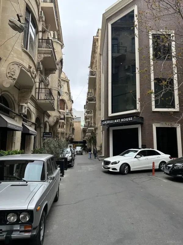 Satılır 3 otaqlı mənzil 120 m²
