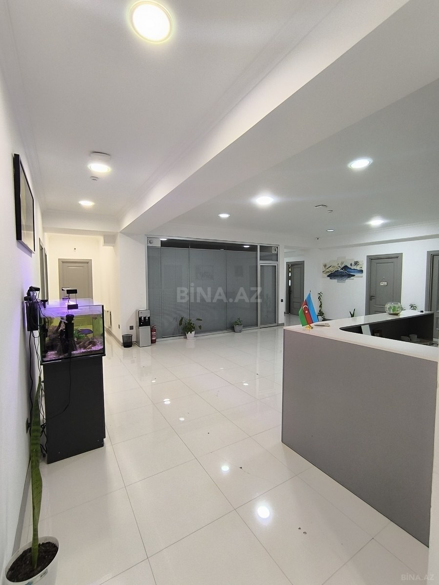 Kirayə verilir 2 otaqlı ofis 60 m²
