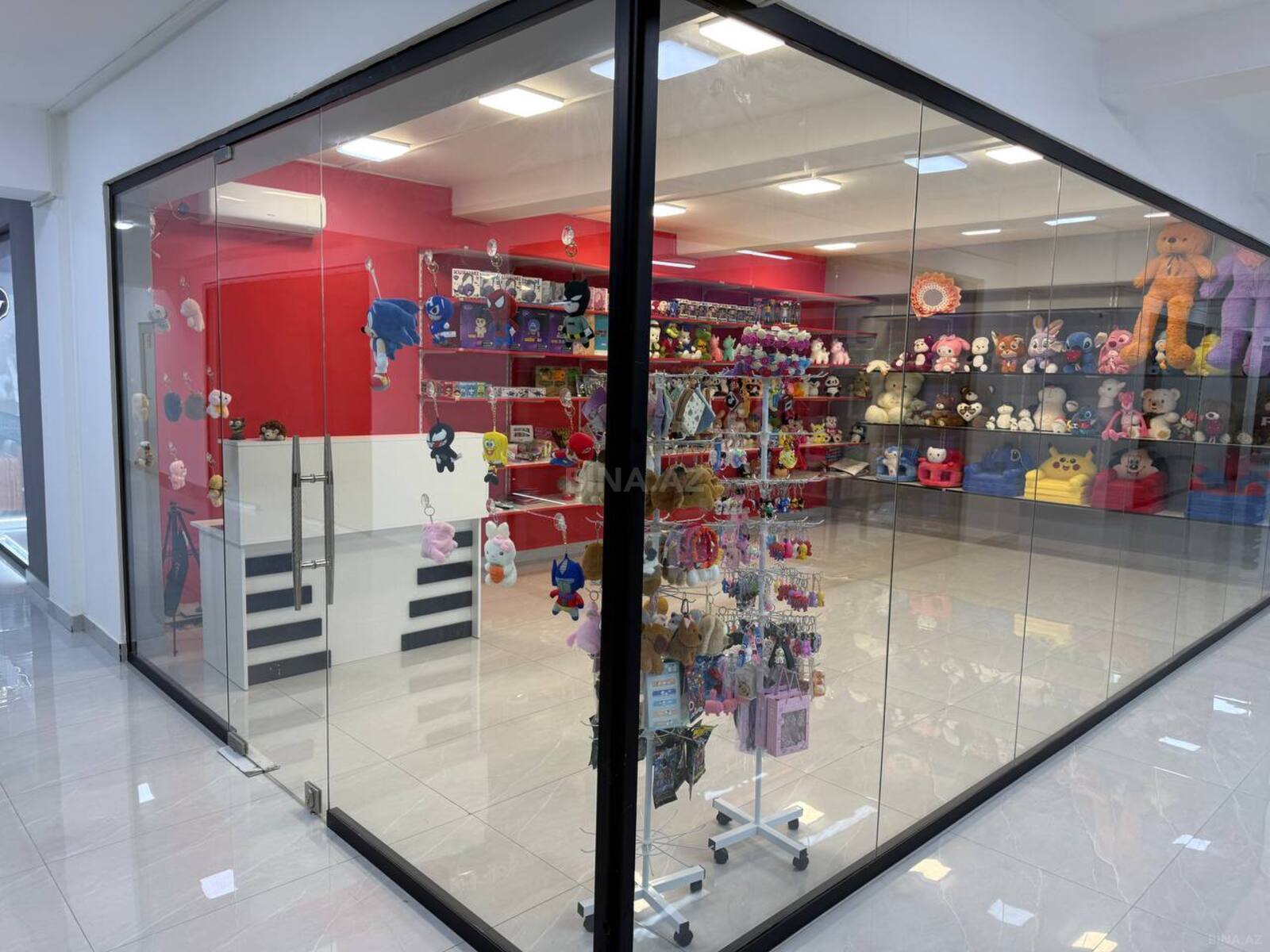 Kirayə verilir obyekt 15 m²