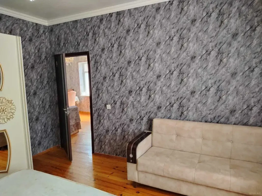 Satılır 3 otaqlı həyət evi 140 m²