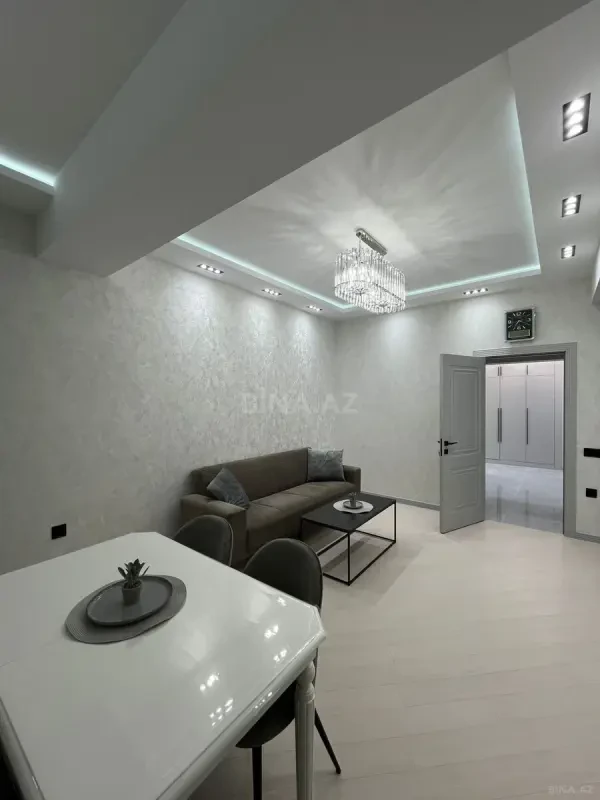 Kirayə verilir 2 otaqlı mənzil 60 m²