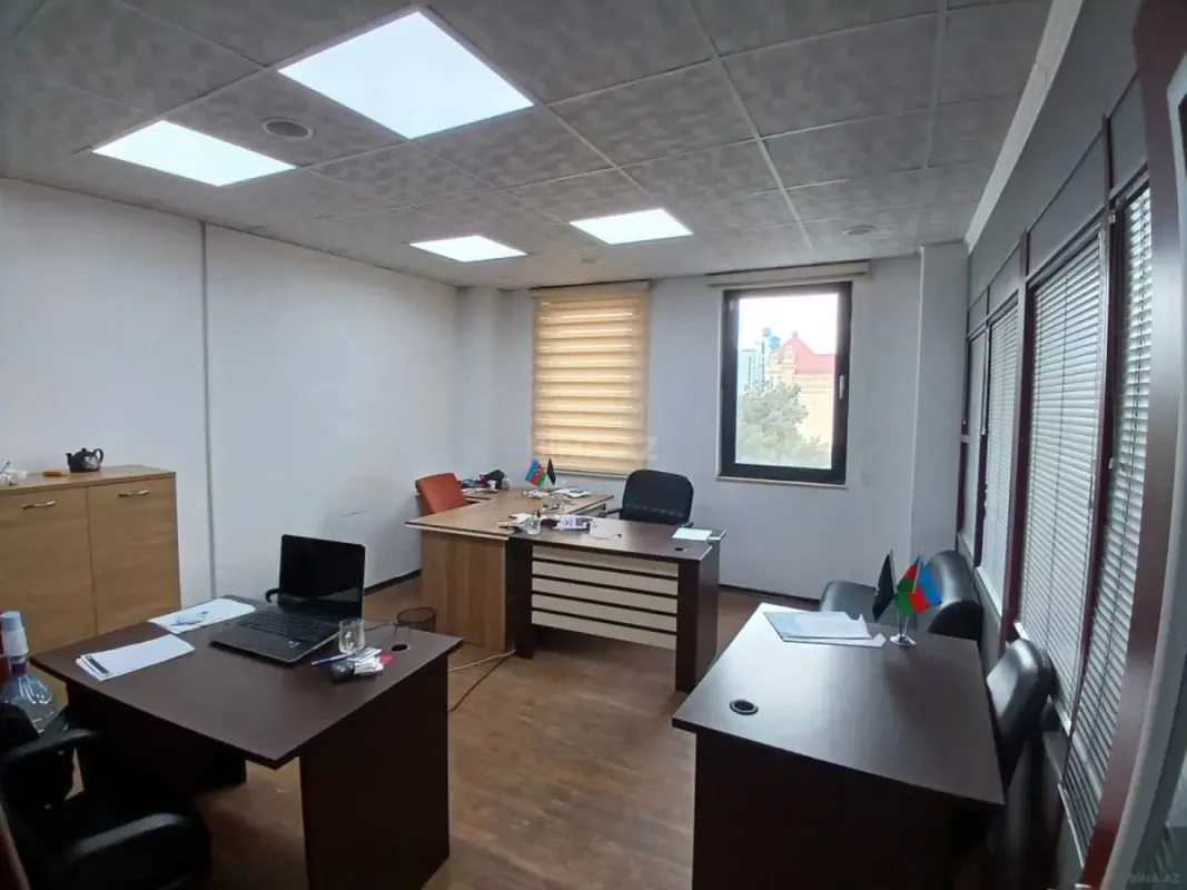 Kirayə verilir 1 otaqlı ofis 20 m²