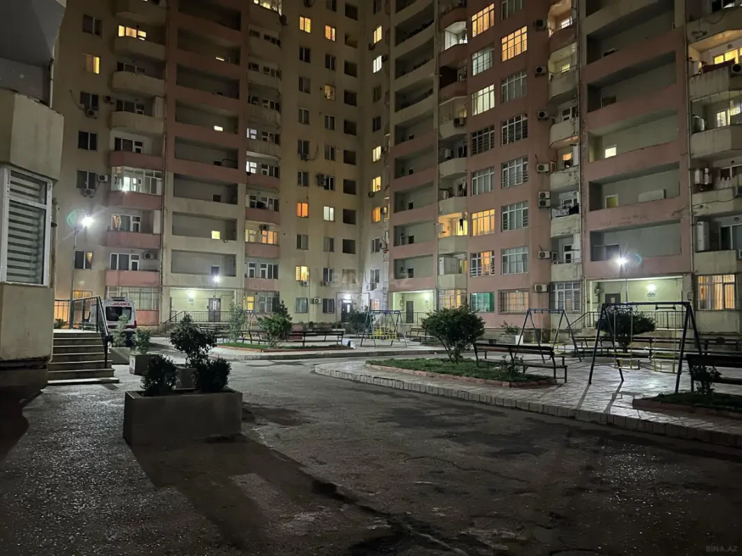 Kirayə verilir 2 otaqlı mənzil 80 m²