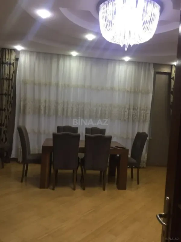 Kirayə verilir 3 otaqlı mənzil 120 m²