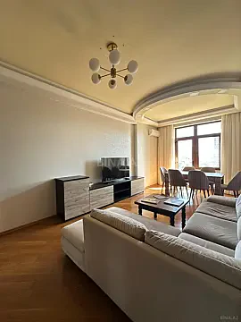 Kirayə verilir 3 otaqlı mənzil 110 m² — Bakı 3 otaq 110.00 m²