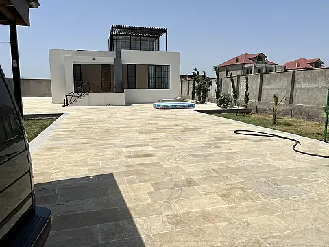 Kirayə verilir 3 otaqlı həyət evi 100 m² — Bakı, Buzovna 3 otaq 100.00 m²