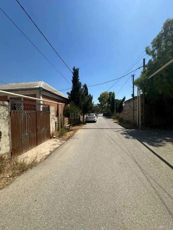 Satılır 4 otaqlı həyət evi 220 m²