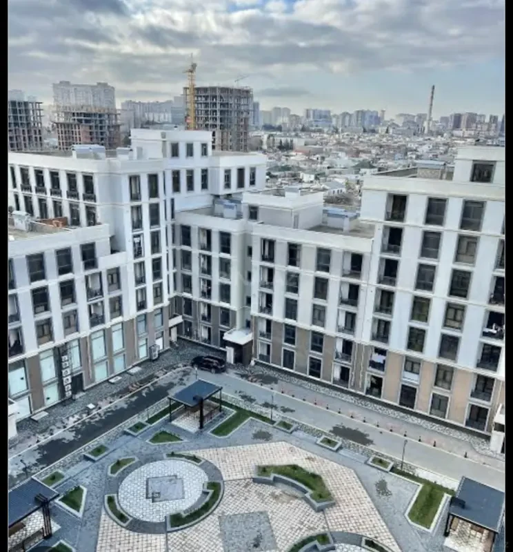 Satılır 2 otaqlı mənzil 67 m²
