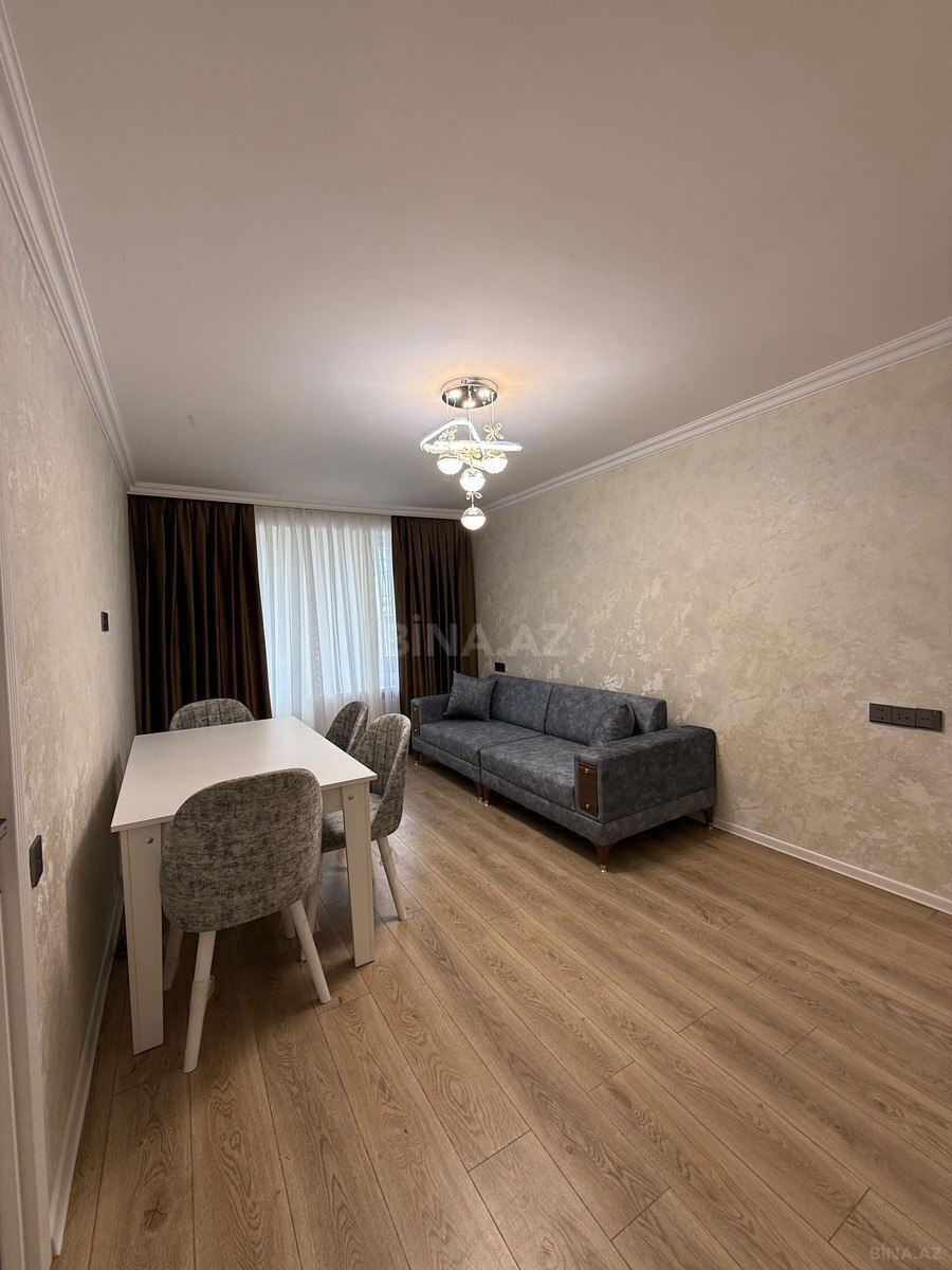 Satılır 2 otaqlı mənzil 62 m²