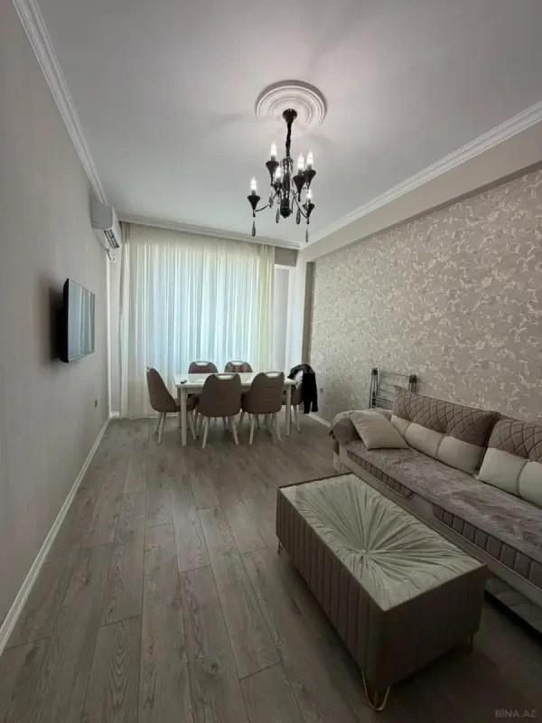 Kirayə verilir 2 otaqlı mənzil 65 m²