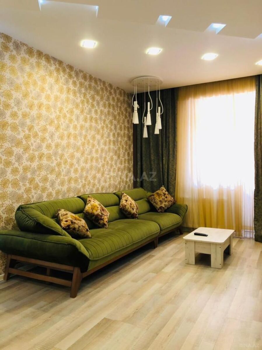 Kirayə verilir 3 otaqlı mənzil 110 m²
