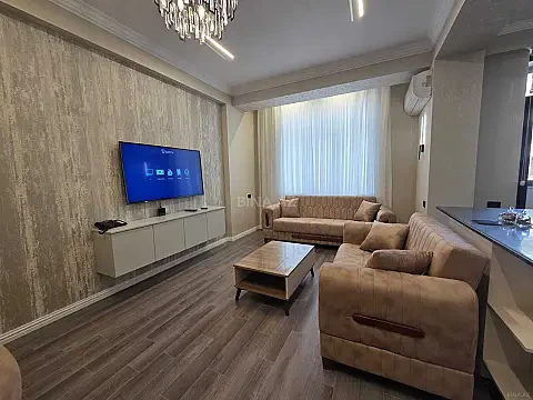 Kirayə verilir 2 otaqlı mənzil 70 m² — Bakı, 8-ci mikrorayon 2 otaq 70.00 m²