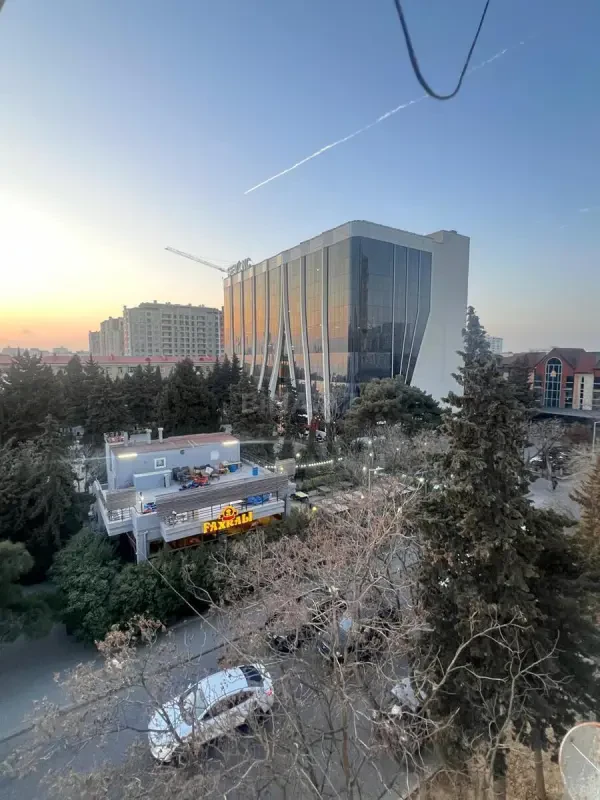 Satılır 1 otaqlı mənzil 35 m²