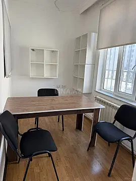 Kirayə verilir 9 otaqlı ofis 140 m² — Bakı, Nərimanov 9 otaq 140.00 m²